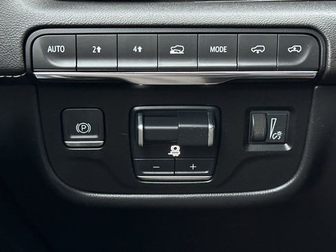 Used 2023 Cadillac Escalade Sport w/ Touring Package image 35