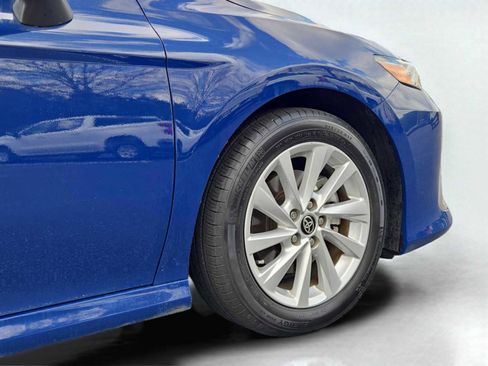 Used 2024 Toyota Camry LE image 10
