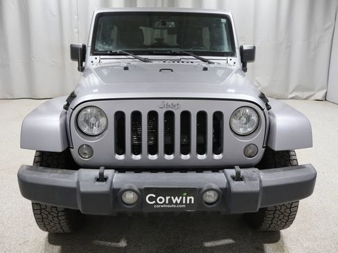 Used 2015 Jeep Wrangler Unlimited Sahara w/ Trailer Tow Group AWD/4WD image 9