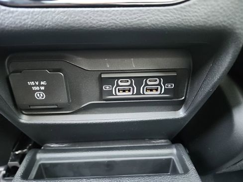 New 2025 Jeep Grand Cherokee L Limited w/ Black Appearance Package image 25