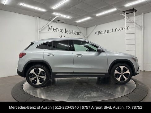 Used 2025 Mercedes-Benz GLA 250 image 9