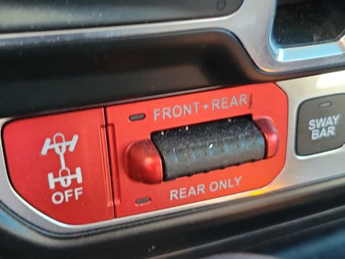 Used 2019 Jeep Wrangler Unlimited Rubicon AWD/4WD image 28