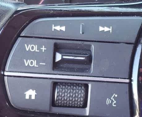 Used 2025 Honda Pilot Touring image 15