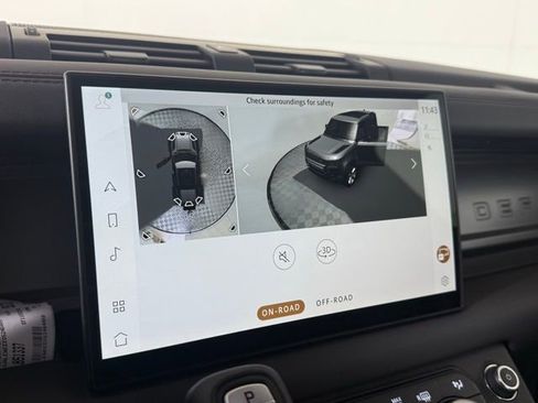 New 2025 Land Rover Defender 110 V8 image 32