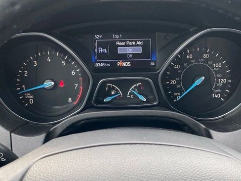 Used 2016 Ford Focus SE w/ Equipment Group 201A FWD image 21