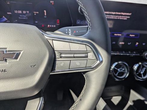 New 2026 Chevrolet Blazer EV LT image 15