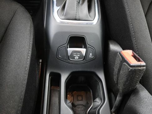 Used 2021 Jeep Renegade Latitude image 31