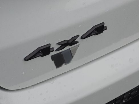 New 2026 Jeep Compass Latitude image 9