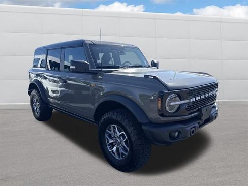 Used 2025 Ford Bronco Badlands AWD/4WD image 7