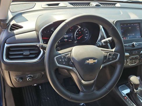 Used 2023 Chevrolet Equinox LT FWD image 11