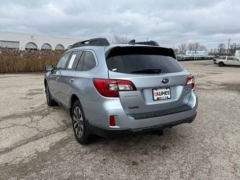 Used 2017 Subaru Outback 2.5i Limited image 6