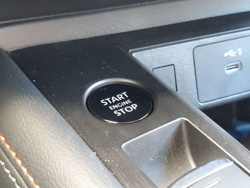 New 2026 Nissan Kicks SR w/ Cold Weather Package image 17