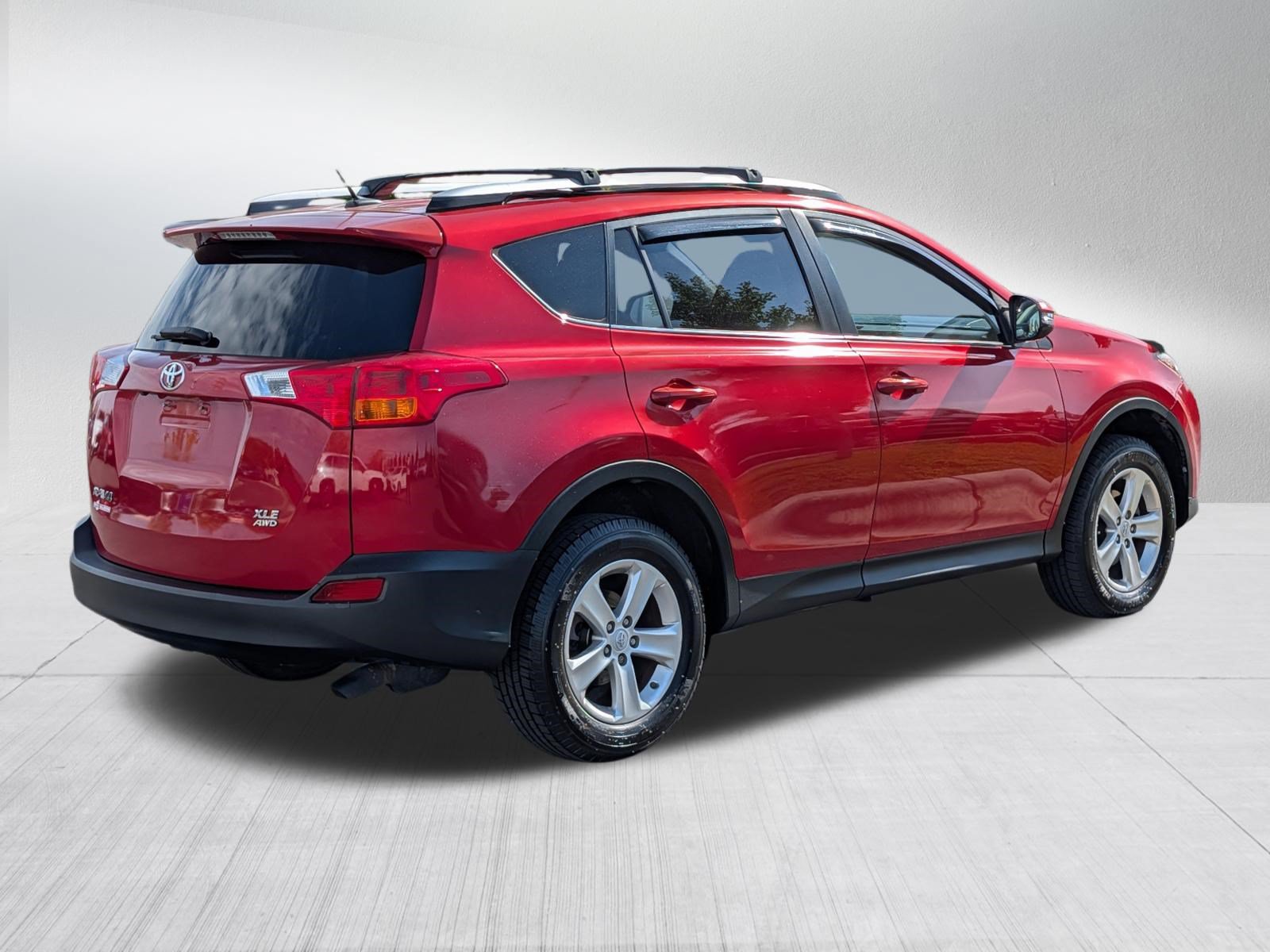 Used 2014 Toyota RAV4 XLE AWD/4WD image 7