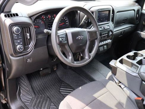 Used 2021 Chevrolet Silverado 1500 Custom Trail Boss w/ Midnight Edition AWD/4WD image 10