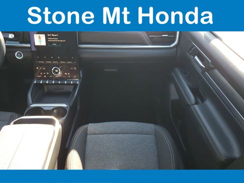 Used 2025 GMC Terrain Elevation image 17