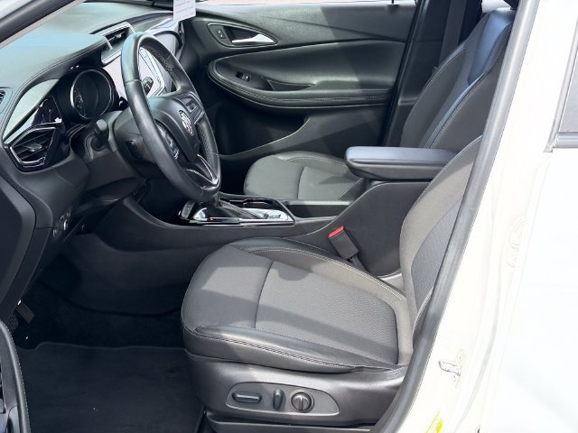 Used 2023 Buick Encore GX Preferred w/ Cold Weather Comfort Package FWD image 21