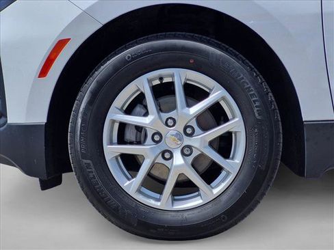 Used 2024 Chevrolet Equinox LS FWD image 24