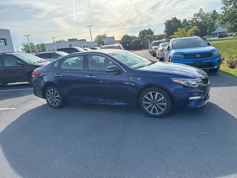 Used 2019 Kia Optima EX w/ EX Premium Package FWD image 4