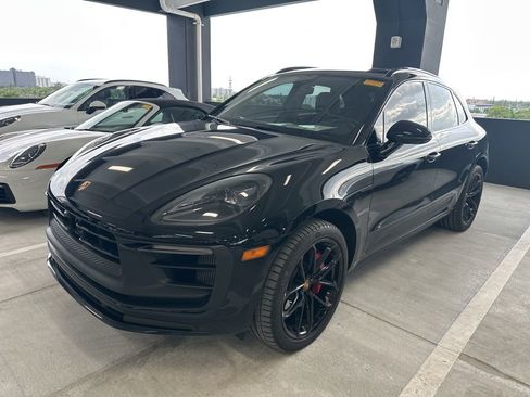 Certified 2023 Porsche Macan GTS AWD/4WD image 1