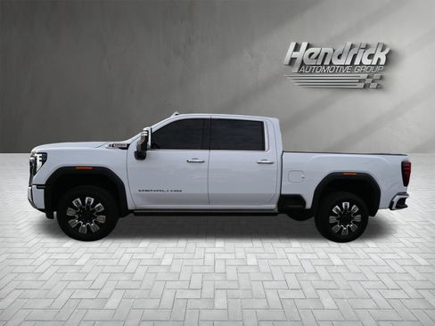 Used 2024 GMC Sierra 2500 Denali w/ Max Trailering Package image 7