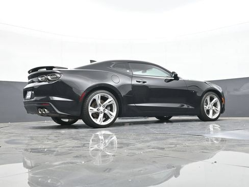Used 2019 Chevrolet Camaro SS RWD image 34