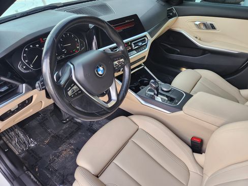 Used 2021 BMW 330i xDrive Sedan w/ Convenience Package image 18