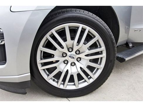 Used 2023 Ford Expedition Platinum image 29