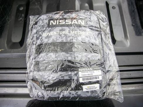 Used 2022 Nissan Frontier PRO-4X w/ Technology Package image 42