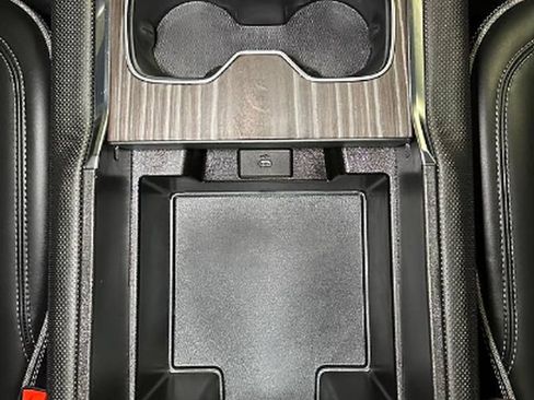 Used 2025 GMC Sierra EV Denali AWD/4WD image 37