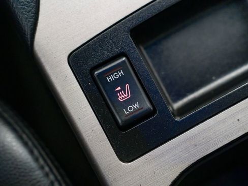 Used 2012 Subaru Outback 3.6R Limited image 18