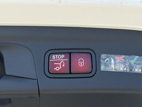 New 2025 Mercedes-Benz GLE 580 4MATIC image 14