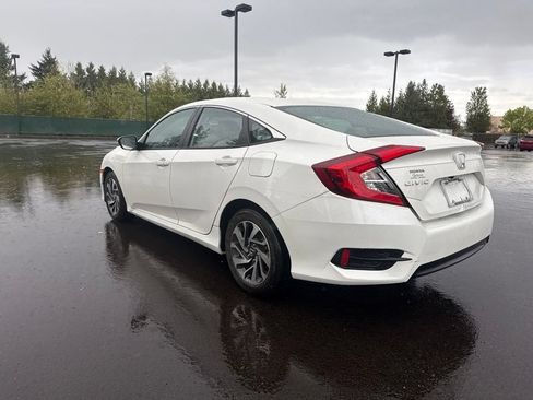 Used 2016 Honda Civic EX image 5