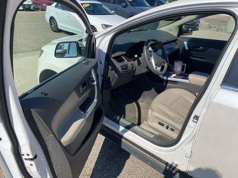 Used 2012 Ford Edge Limited w/ Driver Entry Pkg FWD image 13