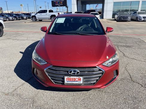 Used 2017 Hyundai Elantra Limited image 8