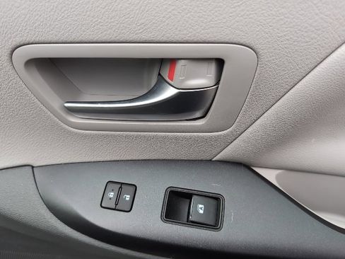 Used 2019 Toyota Sienna LE image 25