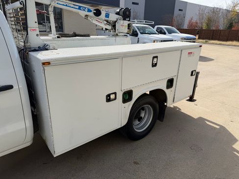 Used 2019 GMC Sierra 3500 4x4 Crew Cab w/ Sierra Convenience Package image 24