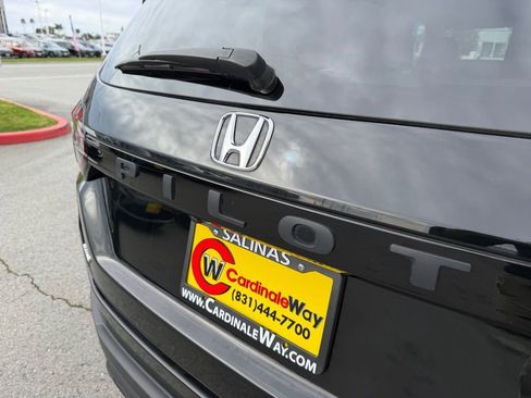 Used 2023 Honda Pilot LX image 11