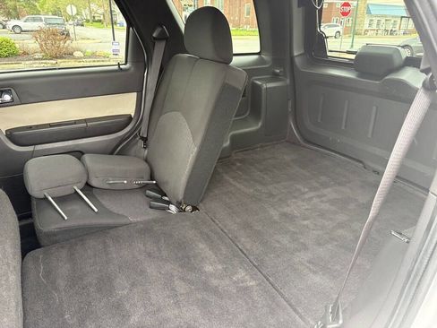 Used 2011 Mercury Mariner 2WD w/ 101A Rapid Spec Order Code image 24