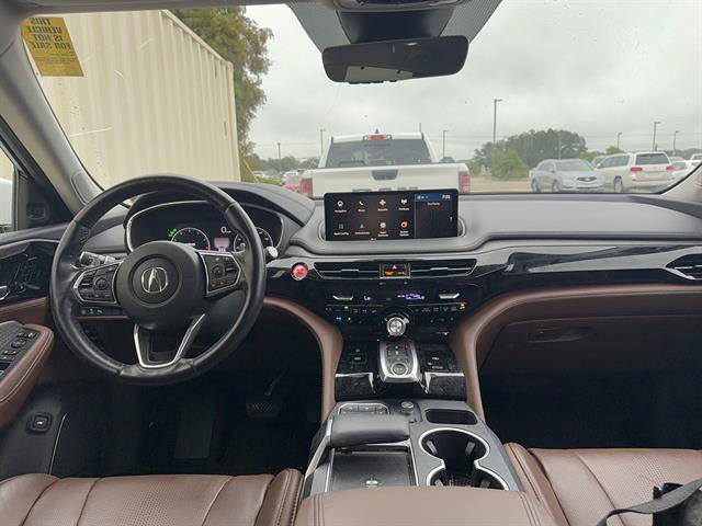 Used 2023 Acura MDX w/ Advance Package AWD/4WD image 3