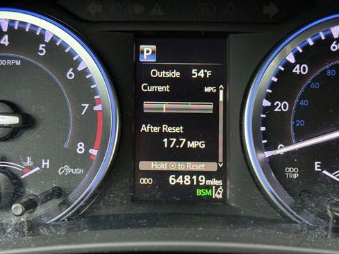 Used 2018 Toyota Highlander XLE AWD/4WD image 40
