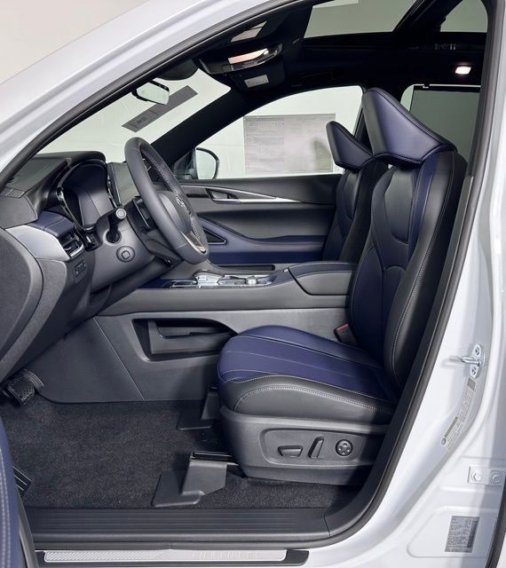 Certified 2026 INFINITI QX60 Sport w/ Dark Cargo Package AWD/4WD image 14