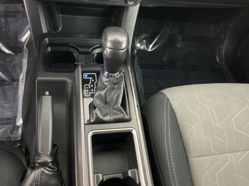 Used 2020 Toyota Tacoma TRD Sport image 18