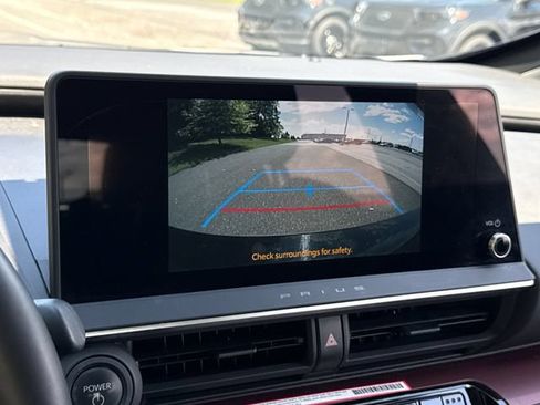 Certified 2024 Toyota Prius Prime FWD image 29