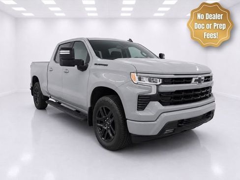 Used 2024 Chevrolet Silverado 1500 RST w/ Max Trailering Package AWD/4WD image 3