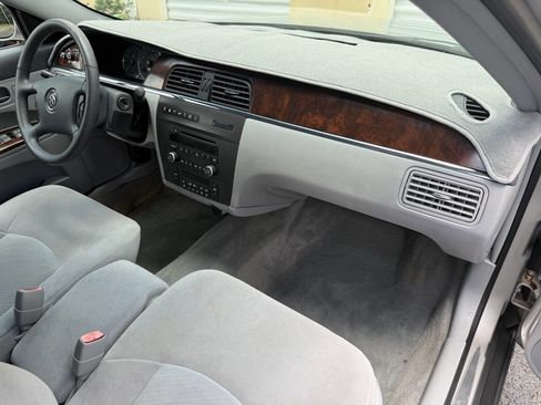 Used 2007 Buick LaCrosse CX FWD image 12