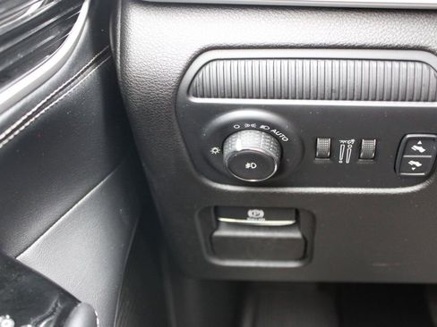 Used 2024 Jeep Wagoneer Series II image 39