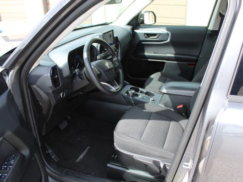 Used 2021 Ford Bronco Sport AWD/4WD image 10