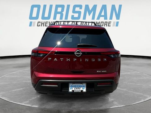 Used 2022 Nissan Pathfinder SV AWD/4WD image 5