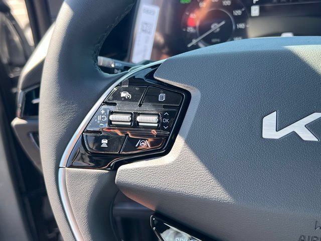 New 2026 Kia Niro Wave w/ Wave Preserve Package FWD image 21