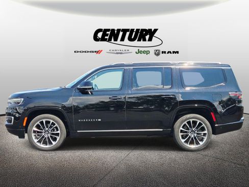Used 2024 Jeep Wagoneer Series III w/ Premium Group I AWD/4WD image 7